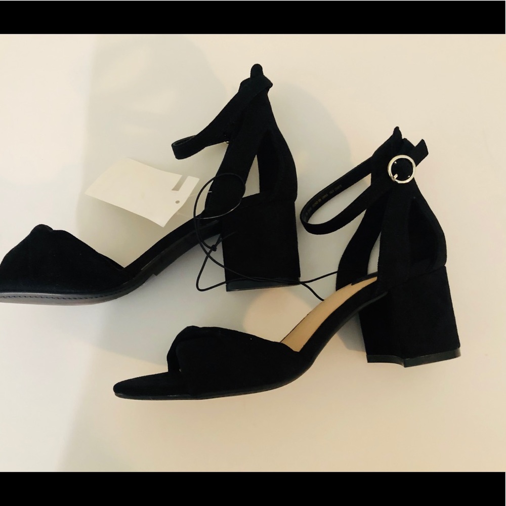 Women’s black Heel shoes